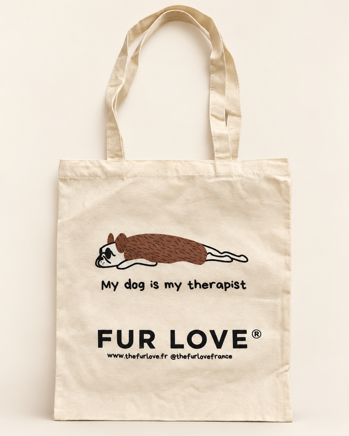 Tote bag Fur Love en coton écru, vue de face sur fond ivoire